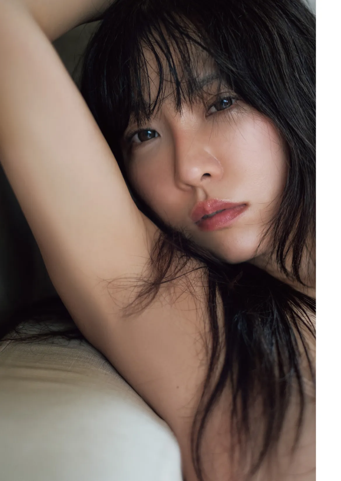 日下部ほたる写真集「赤い糸」 サンプル